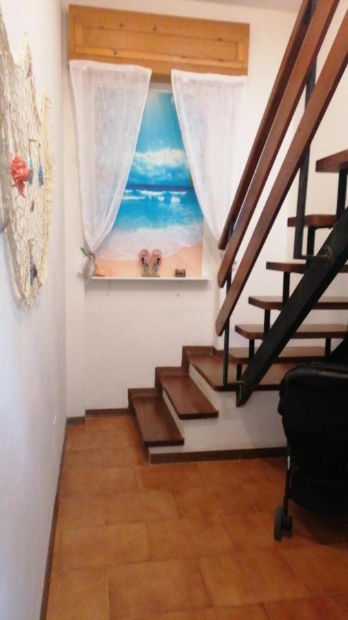 Bellavista Beachfront Apartments Quercianella Extérieur photo